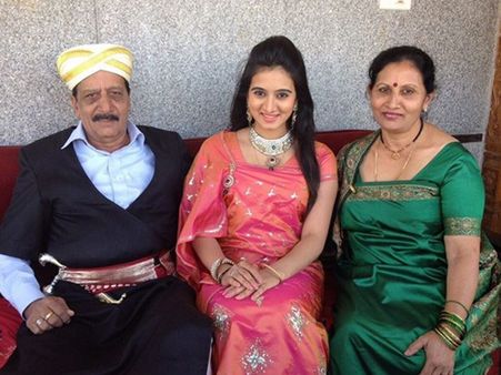 Sandalwood Actress Harshika Poonacha's Father Passes Away At 68