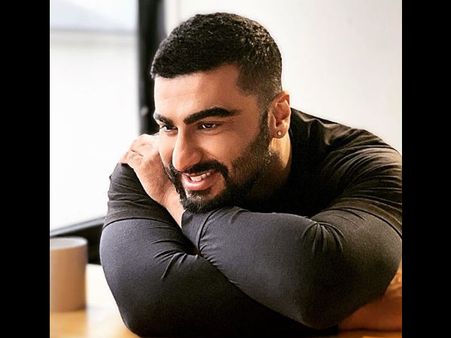 Arjun Kapoor Will Light Up Bandra-Worli Sea Link In Red To Spread Cancer Awareness!