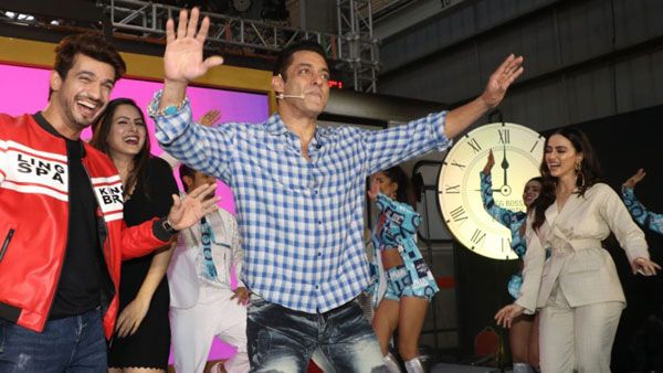 Bigg Boss 13 Launch: Salman Khan Misunderstood! Actor & Photographer Never Argued