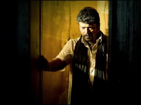 Oththa Seruppu Size 7 Movie Review: This Parthiban Movie Is A Brave Attempt