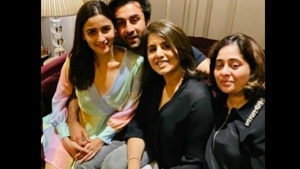 Inside Ranbir Kapoor's Birthday Bash: Alia Bhatt's Cute PDA With B'day Boy; Mom Neetu Is All Smiles!