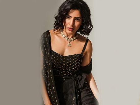 Samantha Akkineni Posts Stunning Photo: Trolls And Akkineni Fans Get Into Ugly Fight