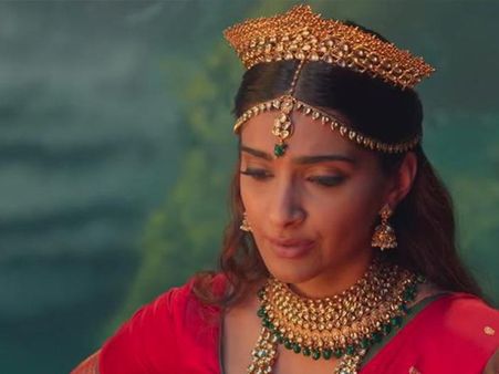 The Zoya Factor First Song 'Lucky Charm': Sonam Kapoor Breathes Life Into Her Character