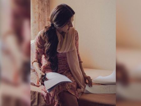 Taapsee Pannu Denies Playing Amrita Pritam's Role In Thappad