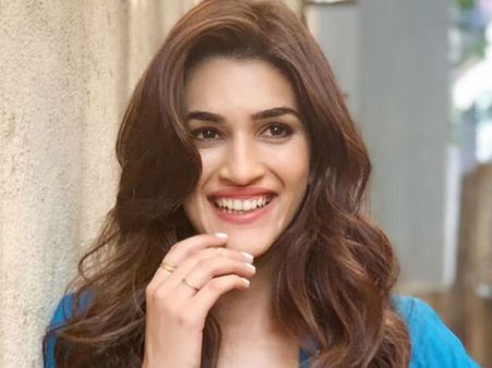 Kriti Sanon Is Excited About Her First Female-Centric Film Mimi; Says She’s Ready To Push Boundaries