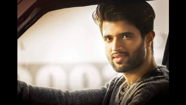 Vijay Deverakonda Takes A Bold Decision Due To Chiranjeevi's Sye Raa