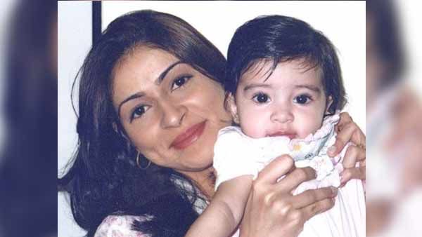 Ananya Pandey Birthday: Mom Bhavana Pandey Shares Adorable Childhood Pictures