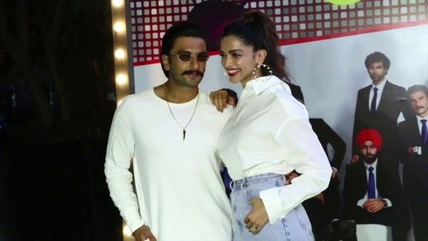 Deepika Padukone, Ranveer Singh Dance, Play Cricket At Wrap Party For 83 Team