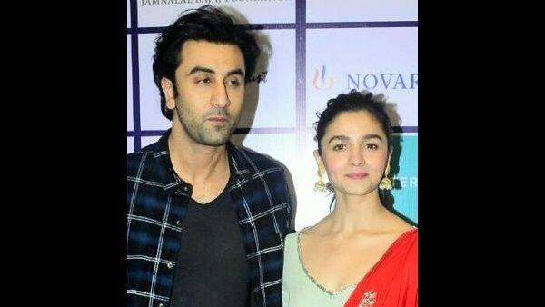Alia Bhatt Reacts To Reports Of Marrying Beau Ranbir Kapoor In France!