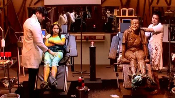 Bigg Boss 13 Spoiler: Siddharth & Koena Turn Doctors; Did Shehnaz Gill Faint During The Task?