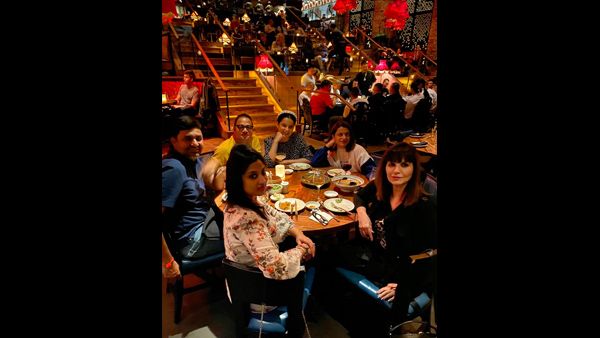 These Pictures Of Kangana Ranaut And Team Thalaivi Bonding In Los Angeles Is Shaking Up The Internet
