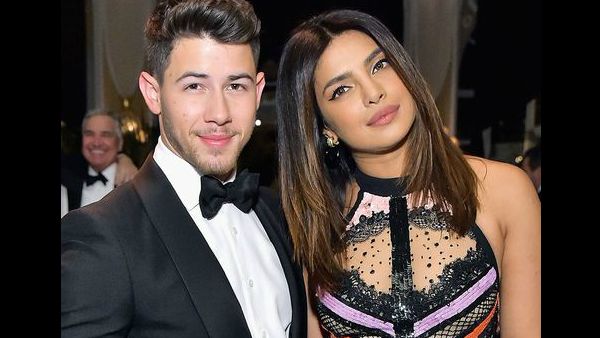 Priyanka Chopra Reveals What Hubby Nick Jonas Does When He Misses Her While She's Travelling!