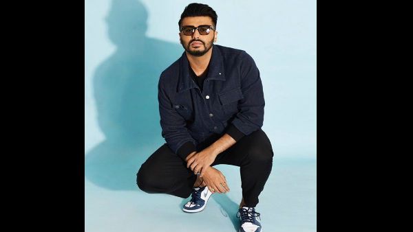 Arjun Kapoor Pulls Deepika Padukone's Leg; Says He Is Her 'Souten'