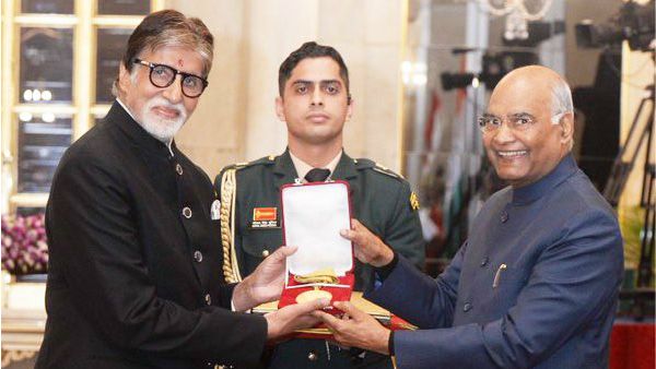 Amitabh Bachchan Reacted Like This On Winning Dadasaheb Phalke Award!