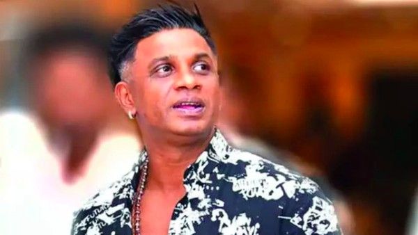 Duniya Vijay Cuts Birthday Cake With A Sword; Police Send Notice To The Actor