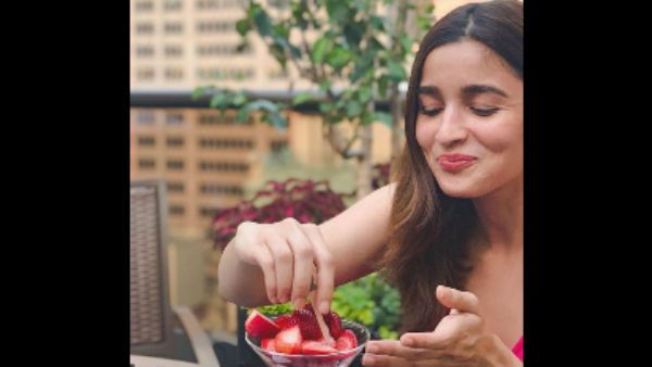 When Alia Bhatt Received Flak Over Her Cooking Video For Lacking Basic Kitchen Skills!
