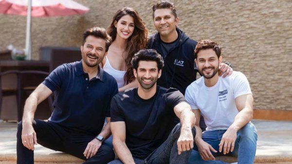 Mohit Suri Promises To Unleash Madness With The Quartet, Aditya Roy Kapur, Disha Patani, And Lot