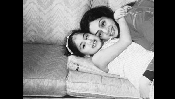 Sridevi's 2nd Death Anniversary: An Emotional Janhvi Kapoor Remembers Her Mother With A Note