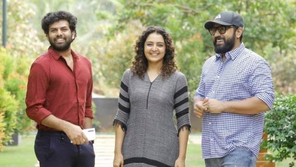 Manju Warrier Joins Nivin Pauly-Sunny Wayne Duo's Padavettu!
