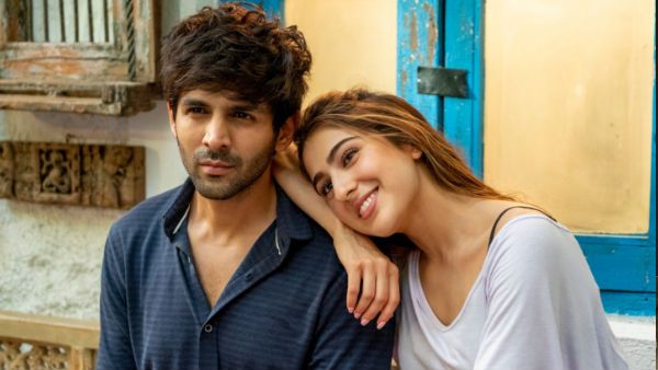 ‘Bhabhi Kisko Bola’; Sara Ali Khan Hits Back When Kartik Aaryan’s Fan Refers To Her As 'Bhabhi'