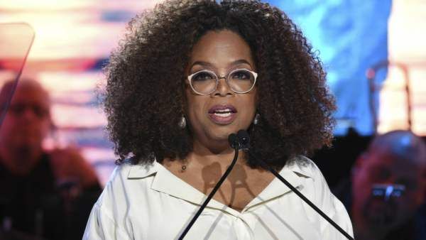 Oprah Winfrey Salms Fake Report That She Was Arrested For Sex Trafficking