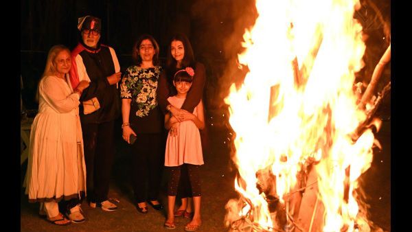 Inside Pic From Jalsa: Jaya, Amitabh & Aishwarya Rai Bachchan Bond Over Gujiya Like A Perfect Family
