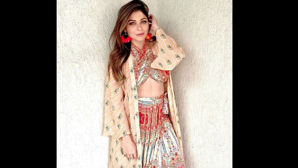 Kanika Kapoor, Who Is Coronavirus Positive, Gets Slammed For Hiding Her Travel History