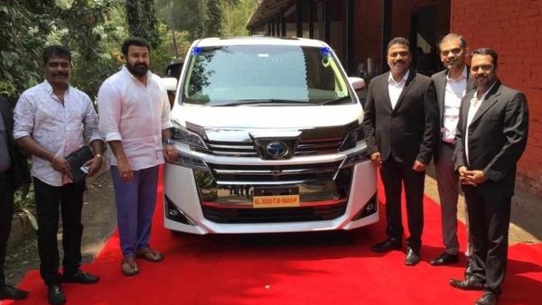Mohanlal Brings Home A Brand New Toyota Vellfire Luxury MPV!