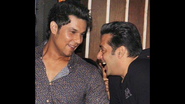 Radhe: Randeep Hooda Took Up Negative Role In The Film On Salman Khan's Request!