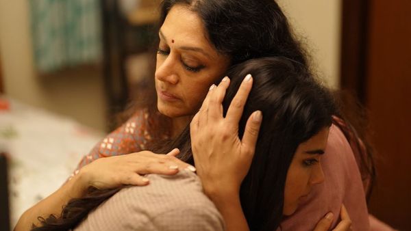 Varane Avashyamund: Kuttikkurumba Song Video Wins The Internet!