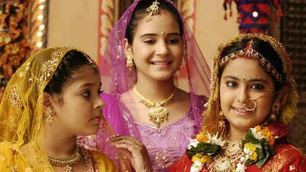 COVID-19 Lockdown: Colors TV To Re-Telecast Balika Vadhu And Season 1 Of Naagin Starring Mouni Roy