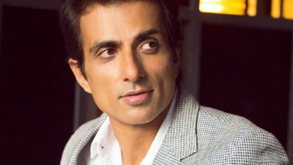 Sonu Sood Offers His Mumbai Hotel To Accommodate Doctors & Medical Staff Treating COVID-19 Patients