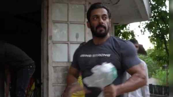 Salman Khan Gets Trolled For Not Following Safety Measures While Donating Ration