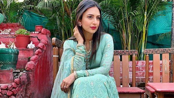 Divyanka Tripathi On COVID-19 Crisis: ‘We All Are Going To Get Infected, Eventually’