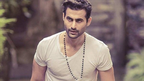 Freddy Daruwala's Father Tests Positive For COVID-19; Actor's Bungalow Sealed By BMC
