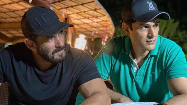 Iulia Vantur Says Salman Khan Looks Like A 'Supermodel' In Latest Picture With Niketan Madhok