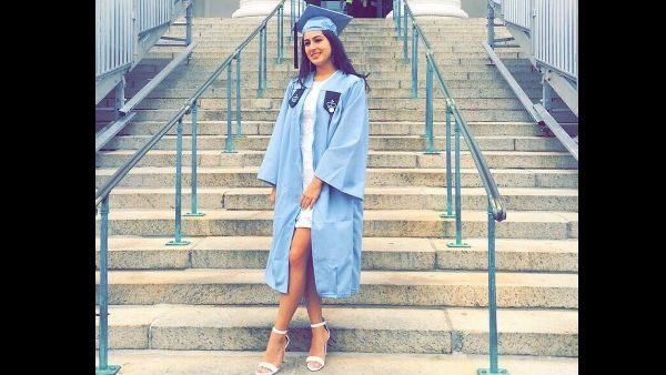 Sara Ali Khan Shares Pictures From Her Graduation Day; Varun Dhawan Calls It ‘Best Picture Ever’