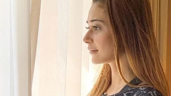 Shraddha Arya, Nisha Rawal, Avika & Others Support Sara Khan As She Pens A Heartbreaking Open Letter