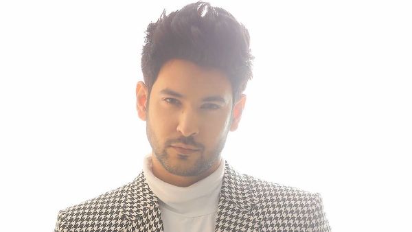 Beyhadh 2 Actor Shivin Narang Undergoes 2-Hour-Long Hand Surgery; Is In Severe Pain!