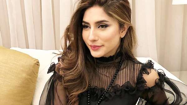 Pakistani Actress Uzma Khan Files Complaint After Being Assaulted By Realtor's Daughters And Gunmen