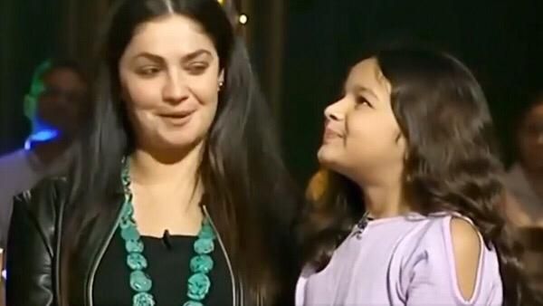 Alia Bhatt Had Revealed She Wanted To Be An Actress When She Was 8! Watch Video