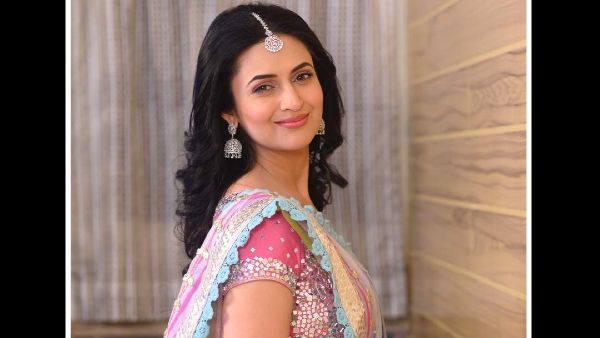 Divyanka Tripathi Rubbishes Reports Of Her Doing Naagin 5!