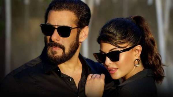 Salman Khan, Jacqueline Fernandez Spotted Riding Cycles In Panvel Amid Lockdown