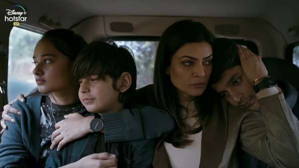 Sushmita Sen Celebrates Aarya's International Emmy Awards 2021 Nomination, Says 'We Are Family'