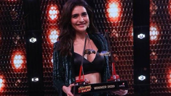 Khatron Ke Khiladi 10: Fans Congratulate Karishma Tanna For Winning The Trophy & Creating History
