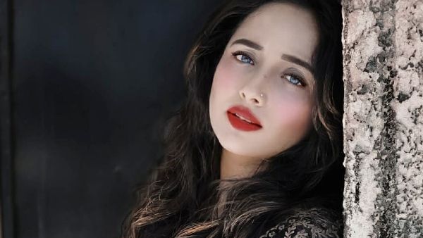 Rani Chatterjee Says She’s Depressed After Years Of Harassment By A Man; Seeks Mumbai Police’s Help