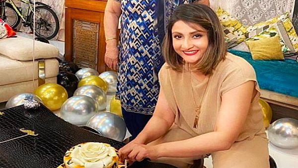 Urvashi Dholakia Celebrates Birthday With Her Twins; Anita Hassanandani & Neha Kakkar Shower Wishes!