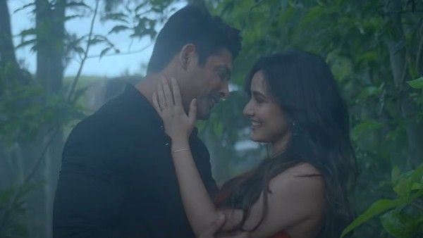 Sidharth Shukla-Neha Sharma's Dil Ko Karaar Aaya Out: You Can't Take Your Eyes Off This Cute Couple