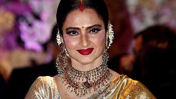 Report: Rekha’s Mumbai Bungalow Sealed After Security Guard Tests Positive For COVID-19