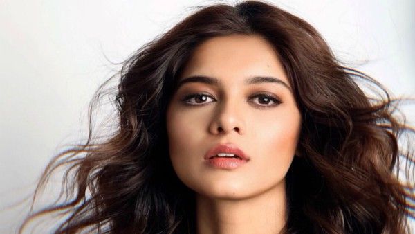 Asha Bhat On Darshan Starrer Roberrt: I’m Happy To See That Fans Have Kept The Buzz Going